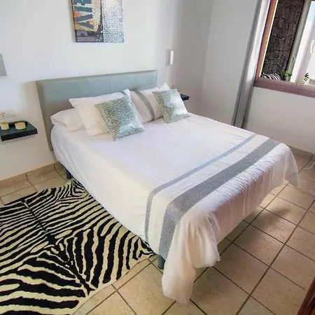 Baroli Huge Private Heated Pool Playa Blanca (Lanzarote)